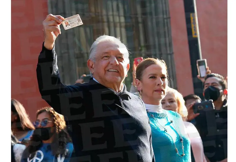 López Obrador y Beatriz Gutiérrez