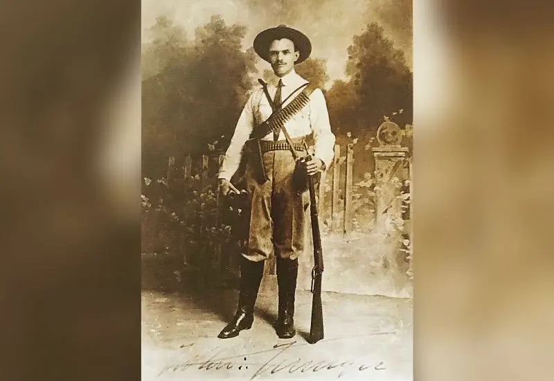  Francisco-José-Múgica-Velázquez .jpg