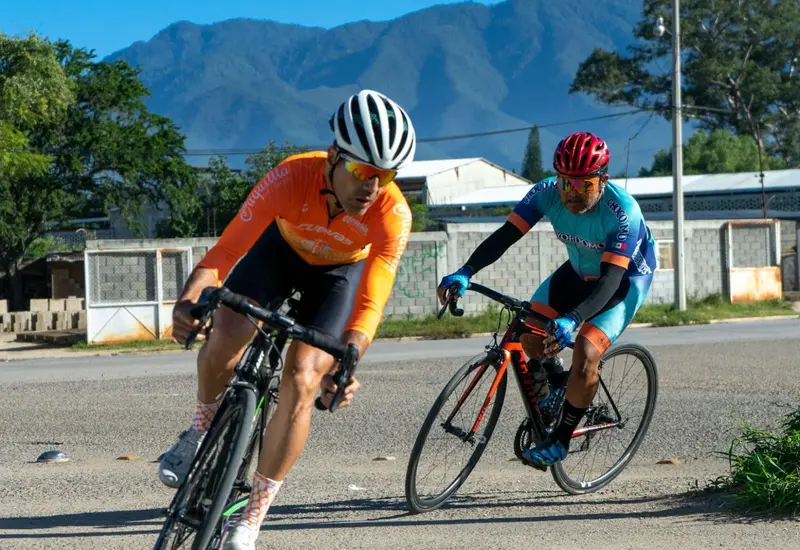 Pedalista máster Moisés Ramírez