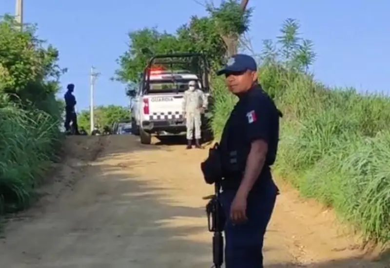 policías
