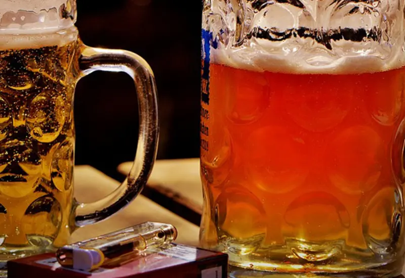 cerveza_y_cigarros