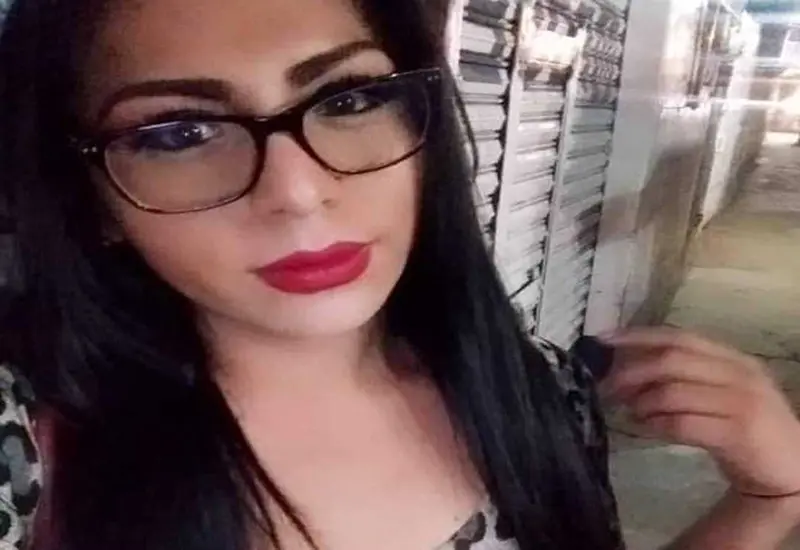 El reporte de la policía municipal indica que el cuerpo de la víctima presentaba impactos de b@la en el cuerpo