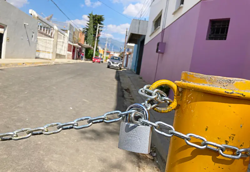 calle_cerrada_candado