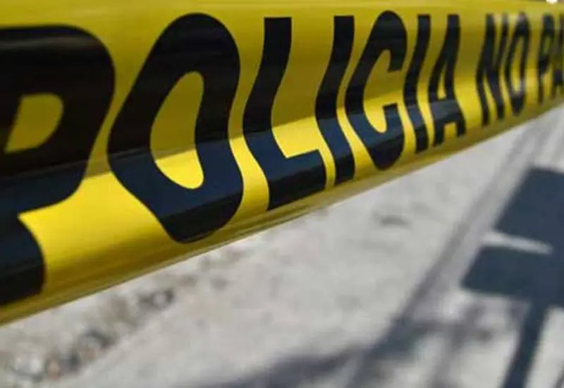 Personal de la Fiscalía General del Estado y policías municipales y estatales arribaron a la zona para realizar diligencias.