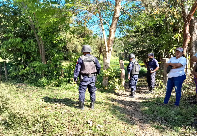policias