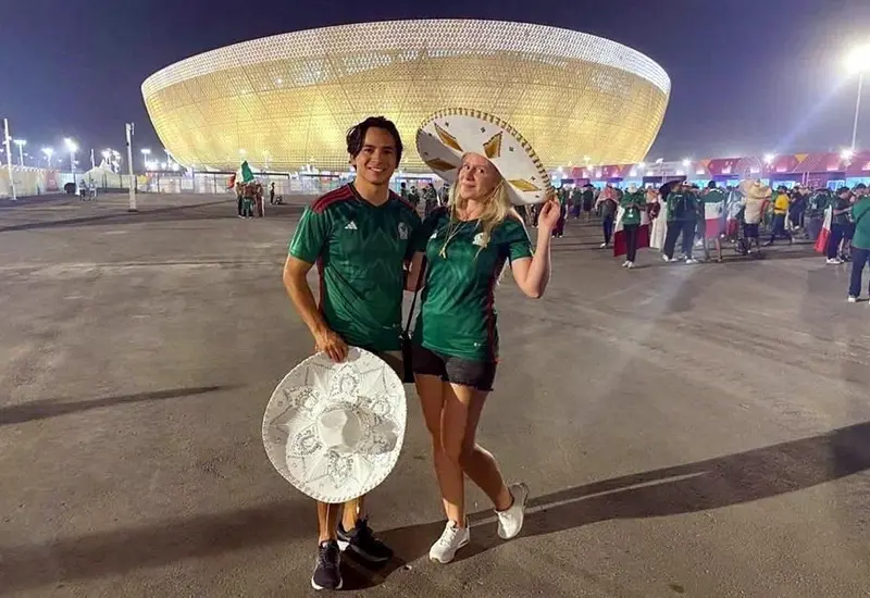 pareja-qatar