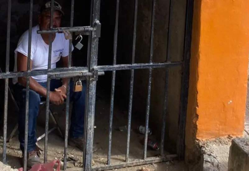hombre-encarcelado