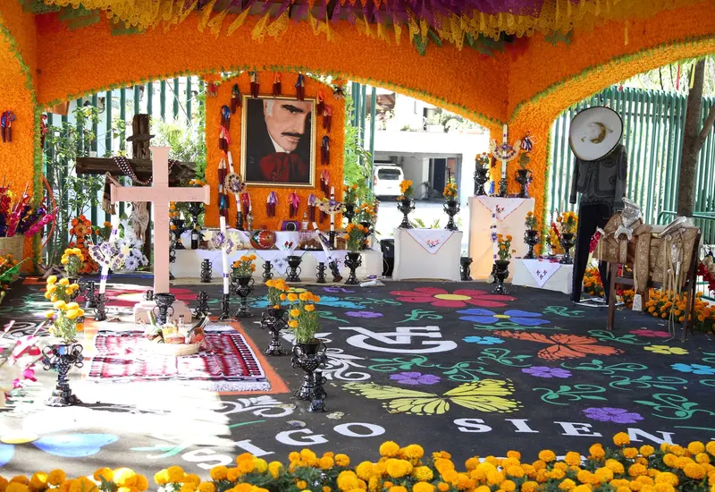 vicente_fernandez_altar