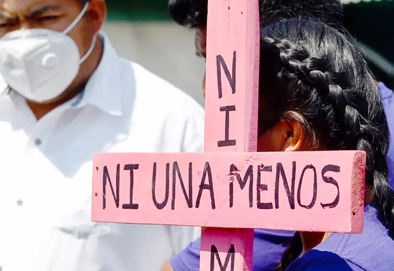 cruz-rosa-ni-una-menos