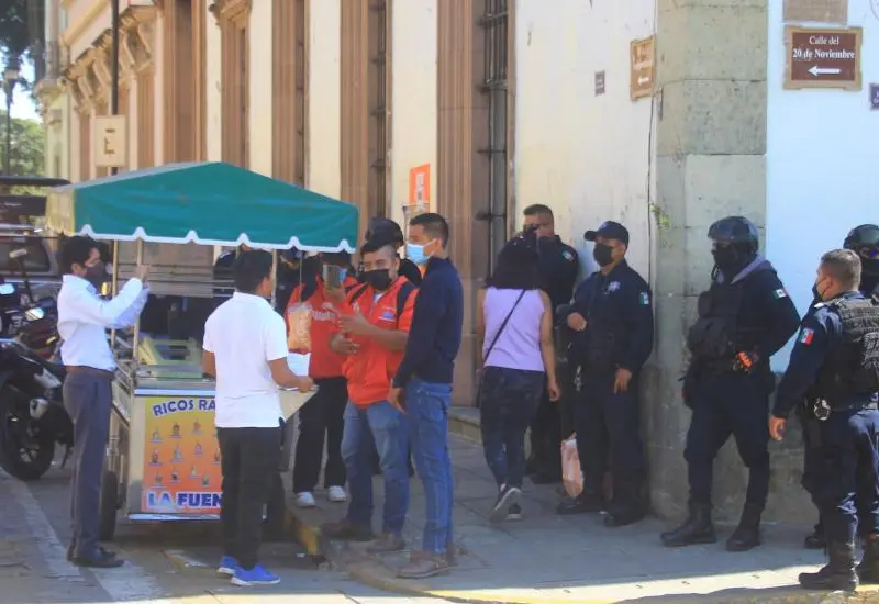 policias-y-puestos-ambulantes