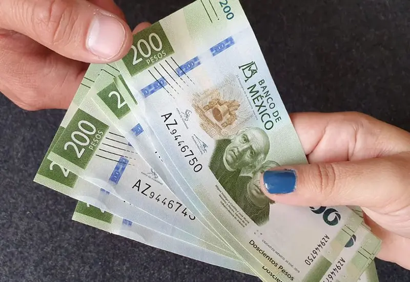 billetes_de_doscientos_pesos