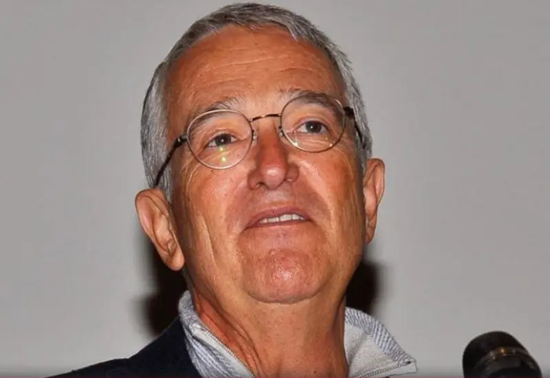 Ricardo Salinas Pliego asegura que no importa si las personas están vacunadas o no porque en algún momento se podrían contagiar de SARS-Cov-2.