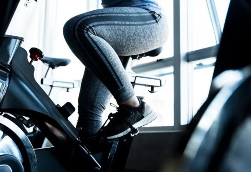 spinning-ejercicio-ropa-deportiva