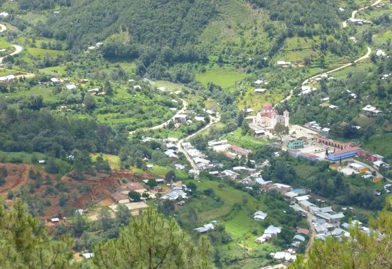 San-Miguel-Peras-retienen-a-pobladores 