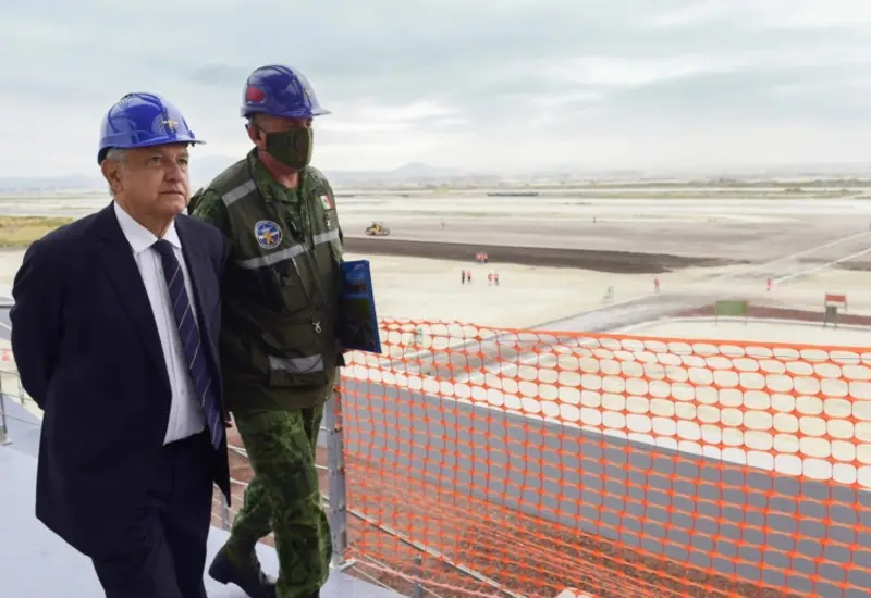 amlo-en-aeropuerto