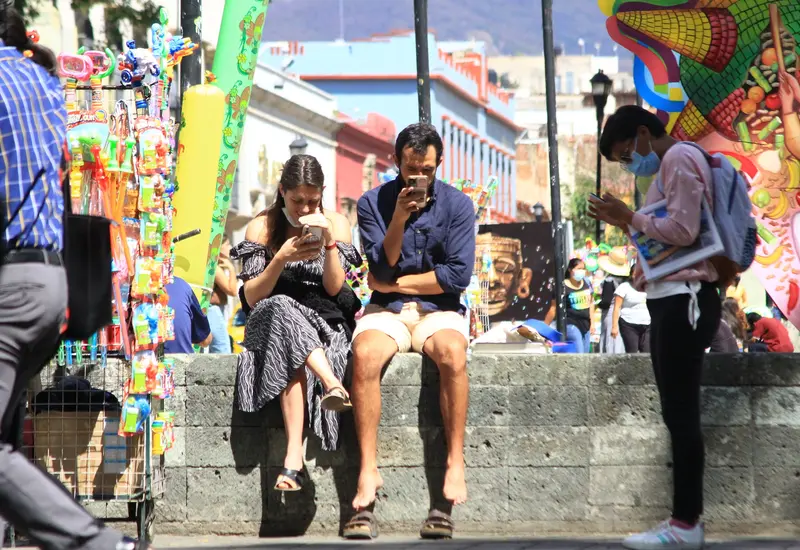 personas-con-celular