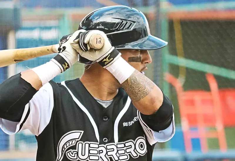 bateador-beisbol 