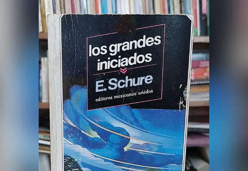 portada-de-libro-los-grandes-iniciados