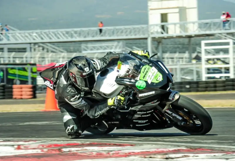 motociclismo-oaxaqueño-tercer-lugar 