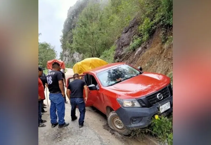 camioneta_atacada
