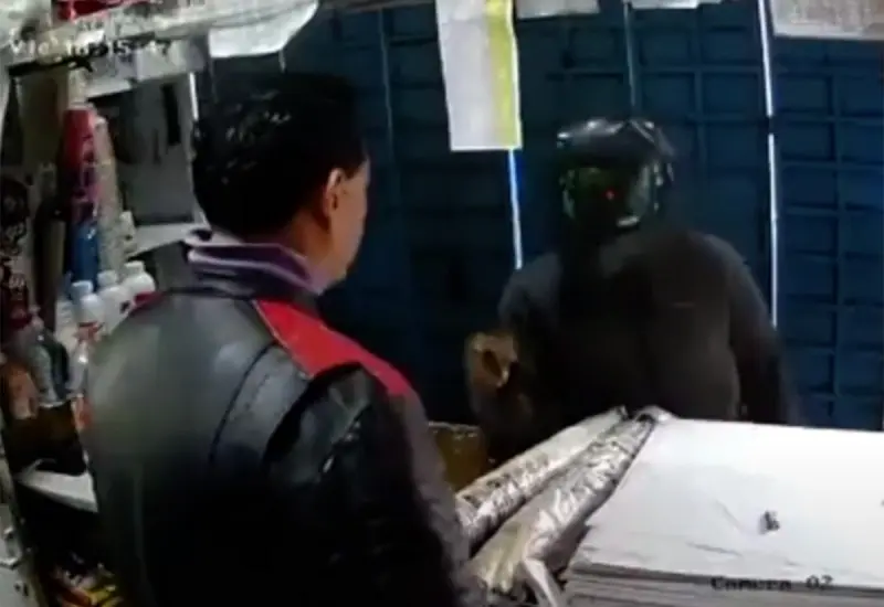 Amenazan a comerciante