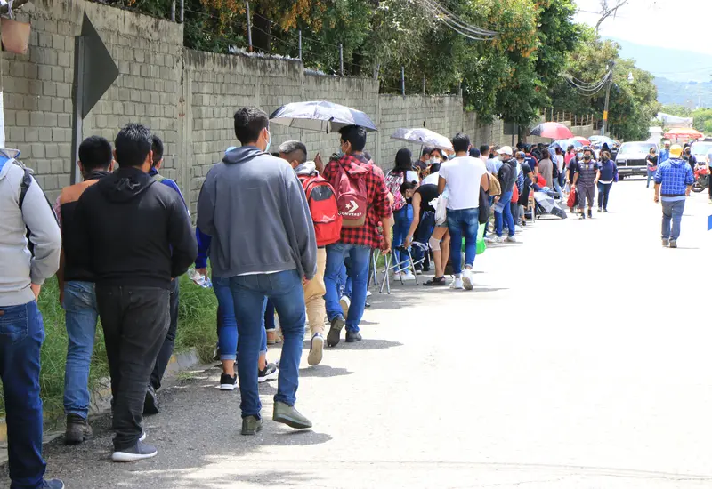 fila_de_vacunacion