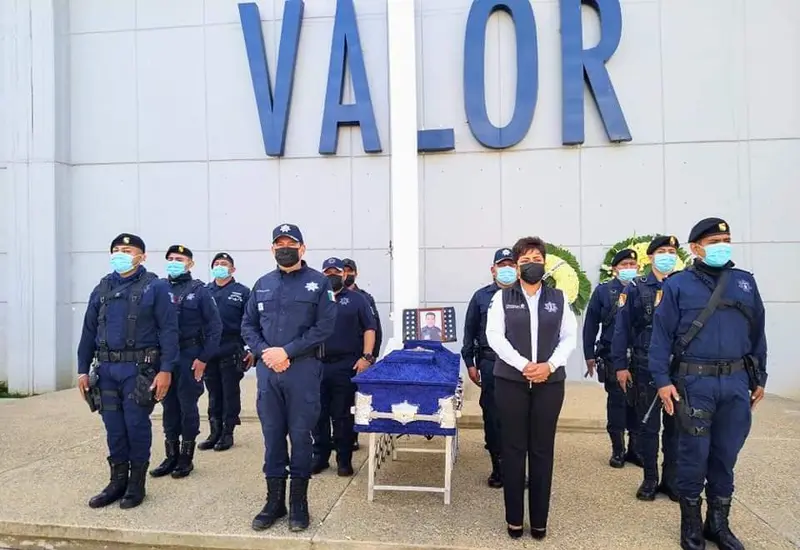 homenaje_a_policia
