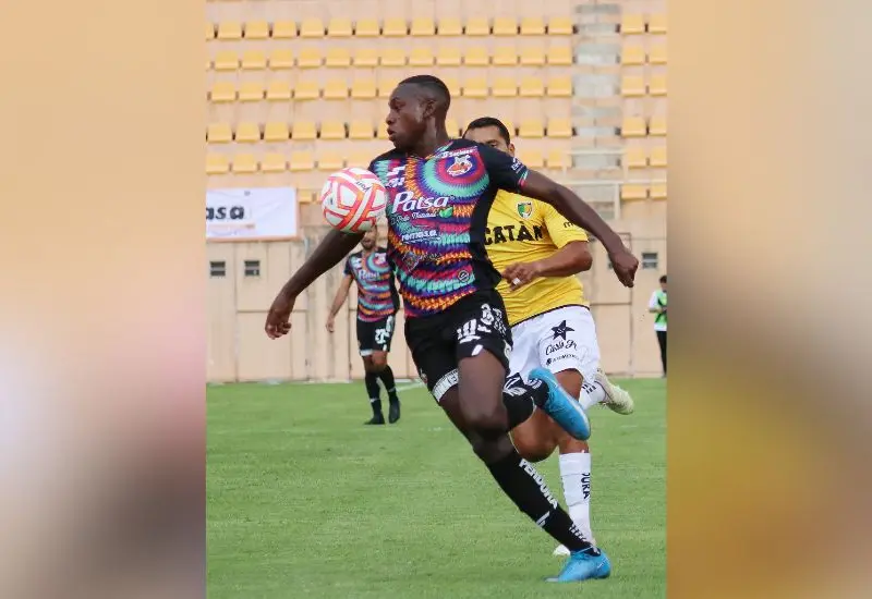 Por el primer triunfo de locales en este nuevo torneo