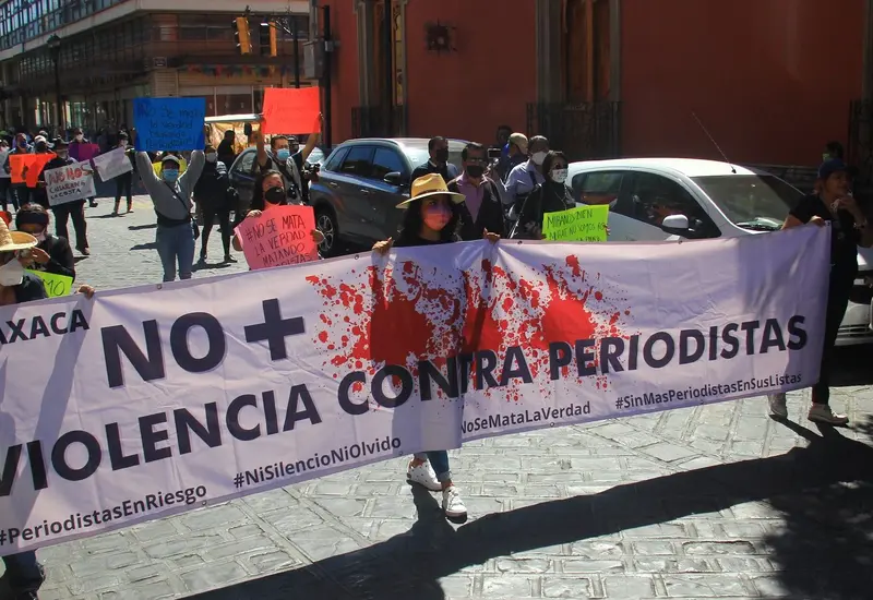 periodistas-protestan-contra-la-violencia 