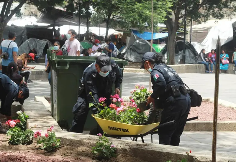 polis_jardineros