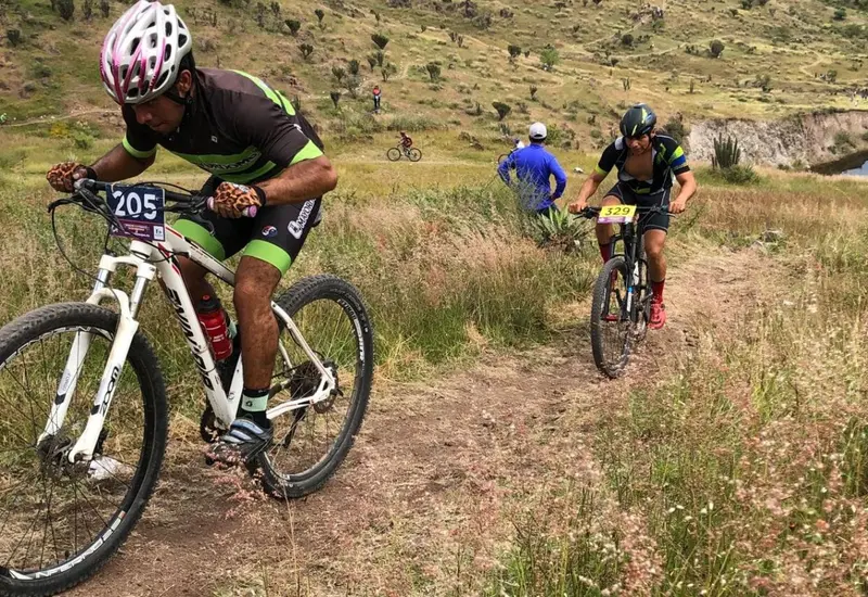 ciclistas_de_montaña