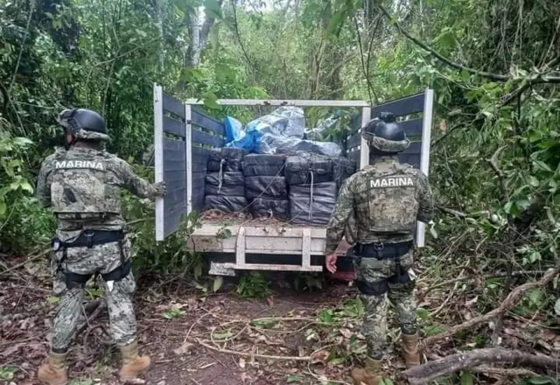 soldados_y_camioneta