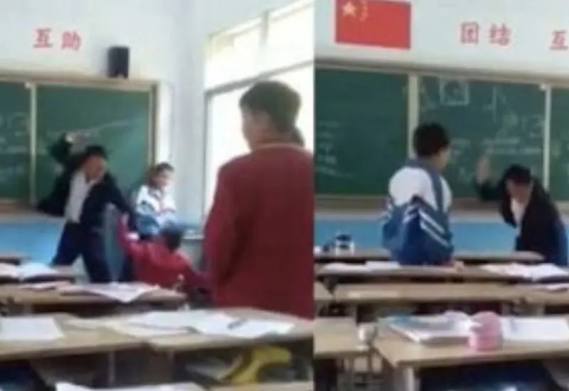 maestro-reprendiendo-alumno