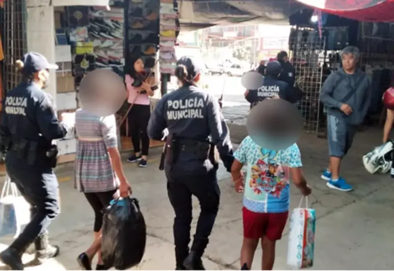 Deambulaban en el mercado