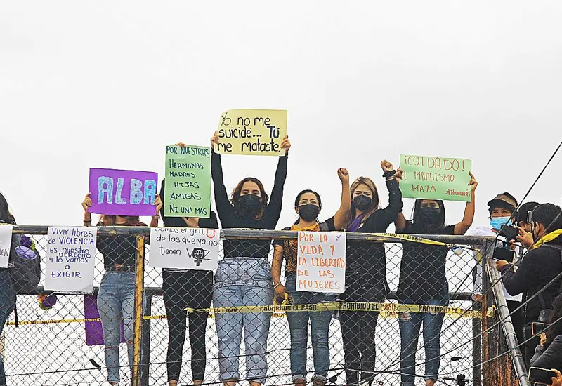 mujeres-protesta 