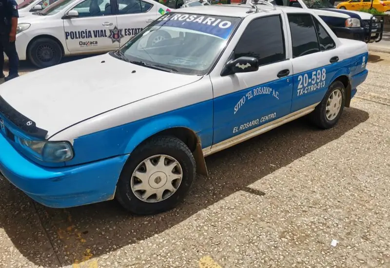 taxi_que_transportaba_indocumentados