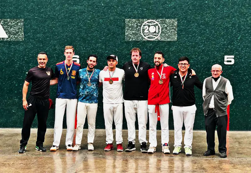 Mauricio López Mestas, en pódium del nacional selectivo en la CDMX.