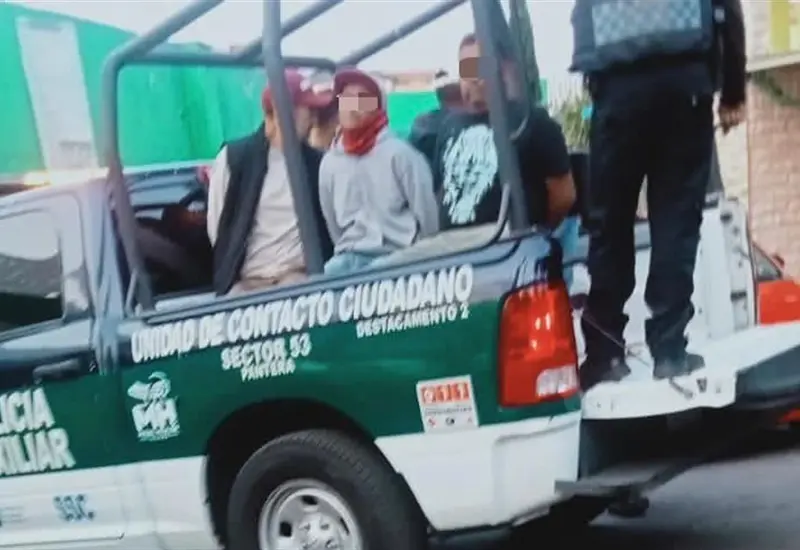 detenidos_en_camioneta