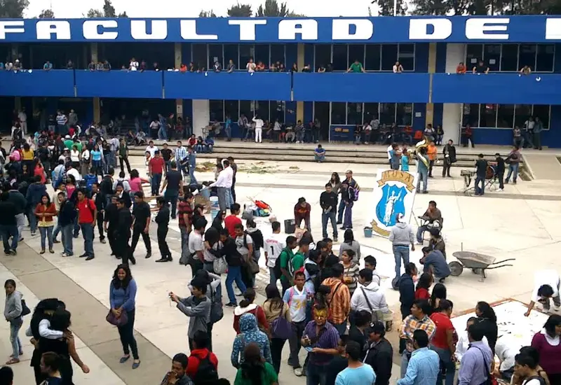 estudiantes-de-la-uabjo