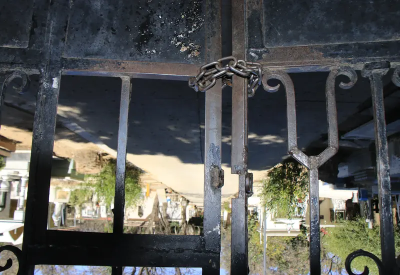 puertas_cerradas