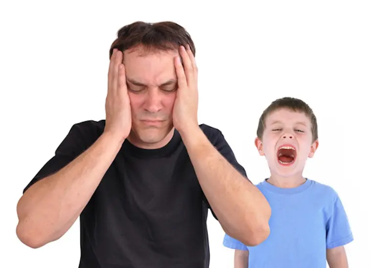 niño-gritando