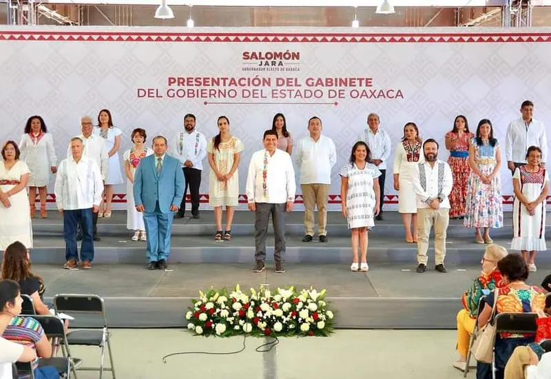 Presentación del gabinete del gobernador electo Salomón Jara.