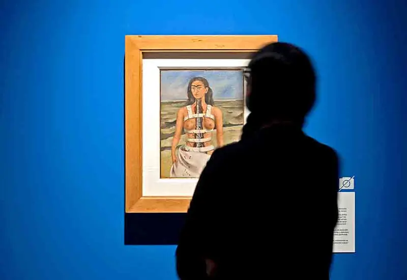 Frida Kahlo: Through her Life with the Camera permanecerá en exhibición hasta el 30 de noviembre en la galería ubicada en San Lorenzo 3, en Madrid.