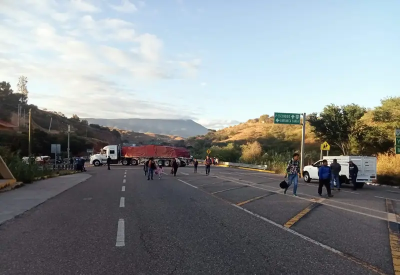 Bonifacio H.M., de 52 años de edad, perdió la vida sobre la carretera federal 175.