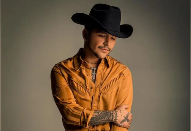christian_nodal