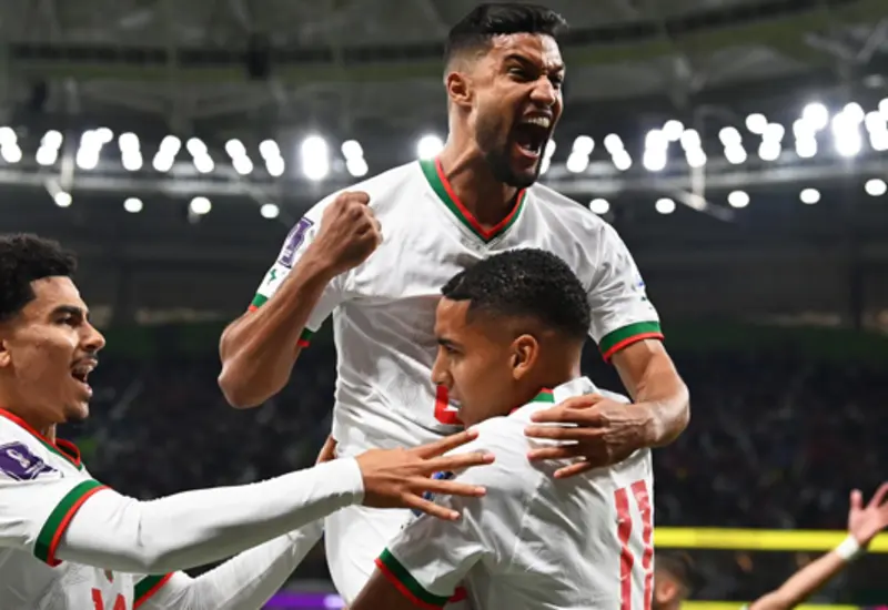 Marruecos pegó dos veces y le anularon un tercer gol. 