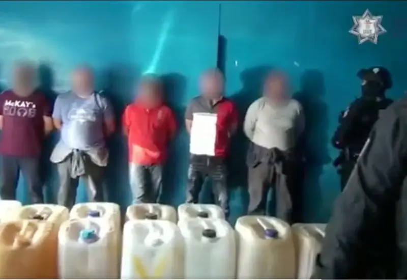 En un operativo conjunto, fueron detenidos cinco presuntos huachicoleros.