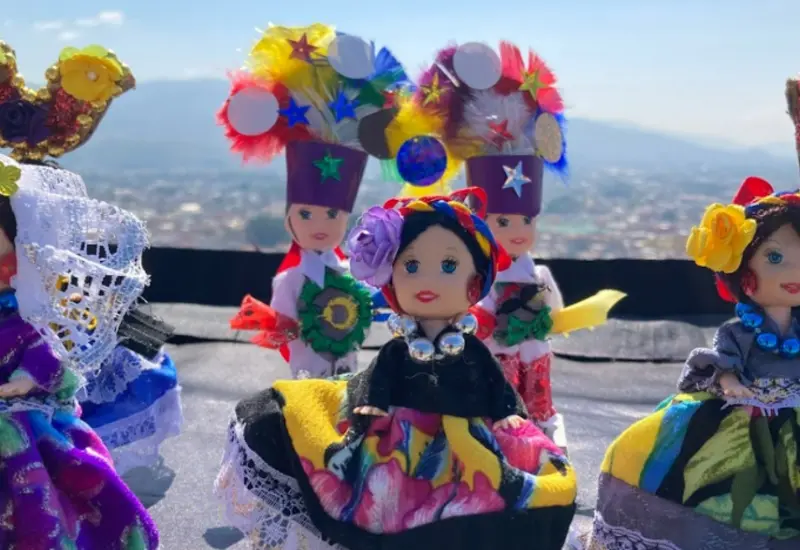 muñecas