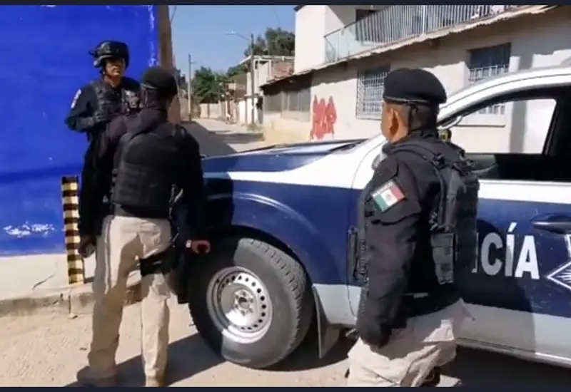 policias