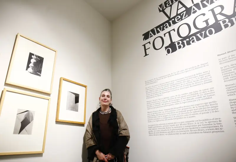 Aurelia Álvarez tiene claro los deseos de su padre, el fotógrafo Manuel Álvarez Bravo, con respecto a los 40 mil negativos que actualmente resguarda su archivo: "No quería que saliera la obra de México".